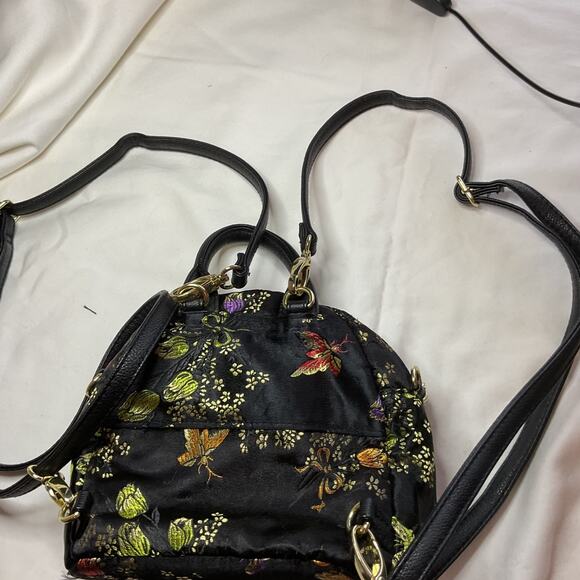 Steve Madden Mini Backpack Crossbody Handbag Gold tone hardware Zipper - Picture 7 of 11